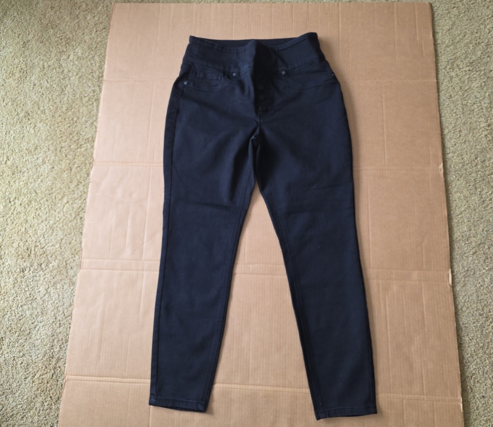 DG2 by Diane Gilman Women's Skinny Pants - Black